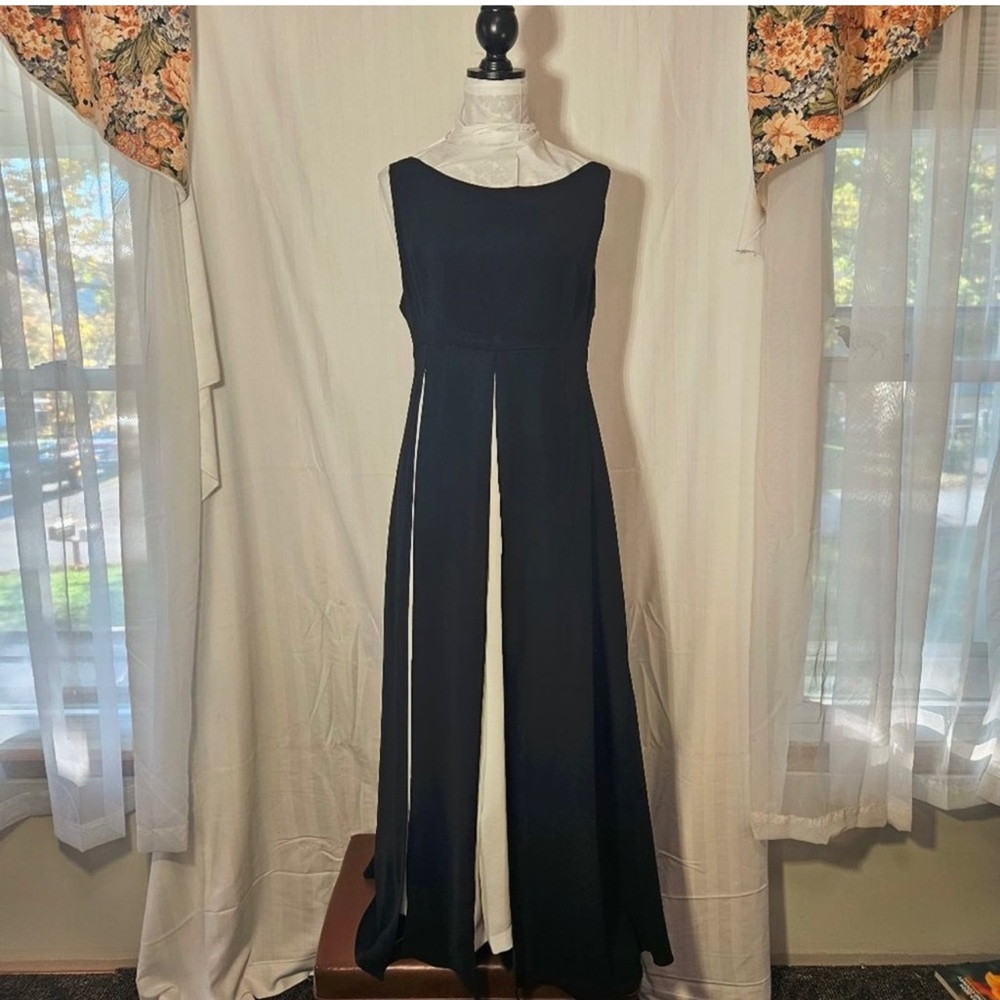 NWT Adrianna Papell Women's Crepe Overlay Carwash Jumpsuit Black/Ivory Size 16